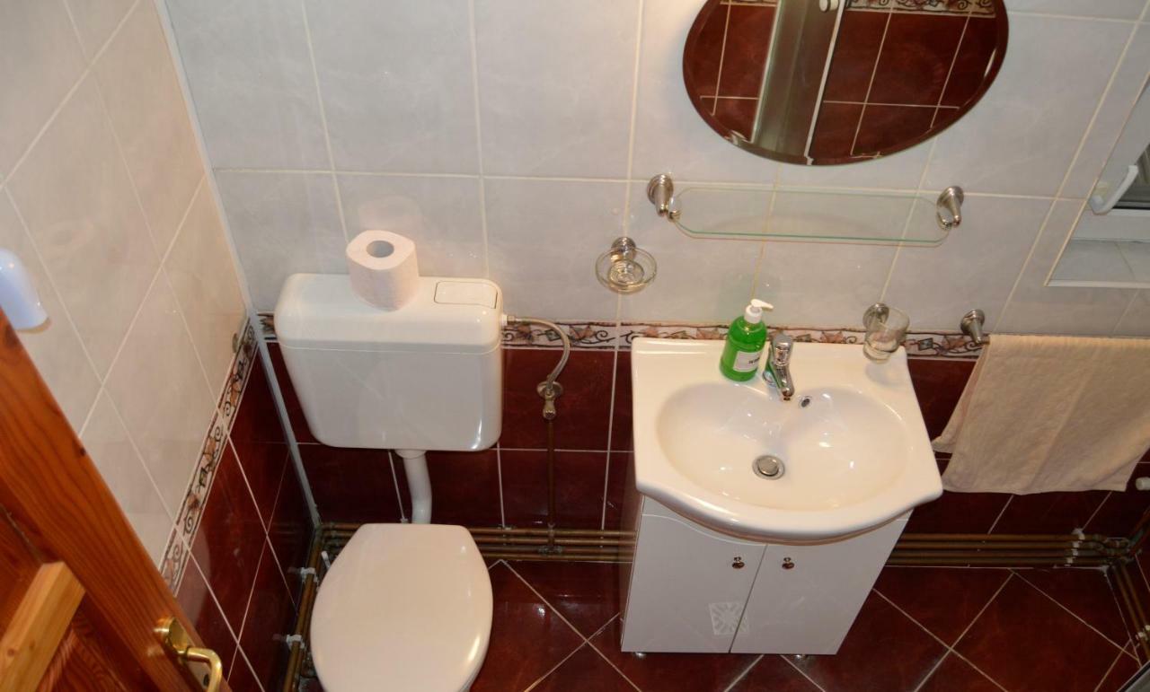 Casa Piatra Craiului Hotell Zărneşti Eksteriør bilde