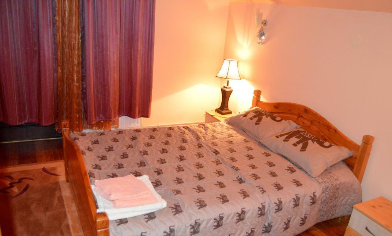 Casa Piatra Craiului Hotell Zărneşti Eksteriør bilde