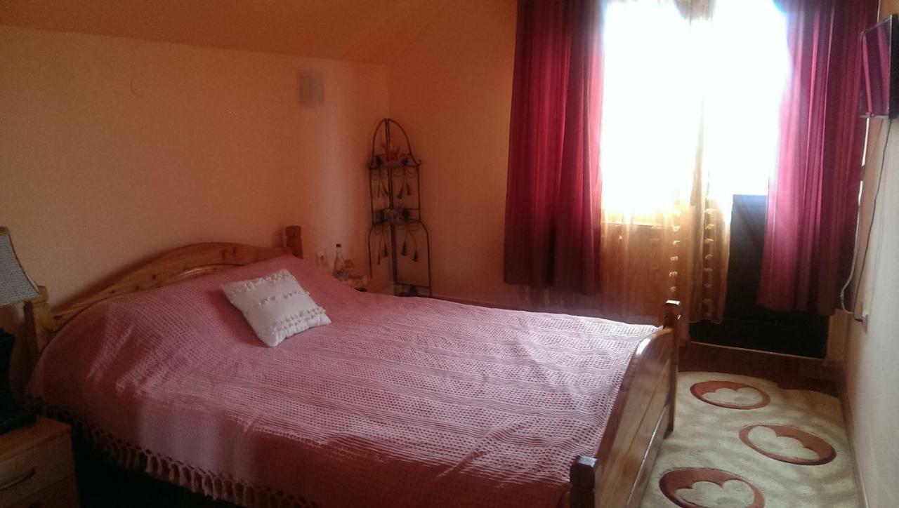 Casa Piatra Craiului Hotell Zărneşti Eksteriør bilde