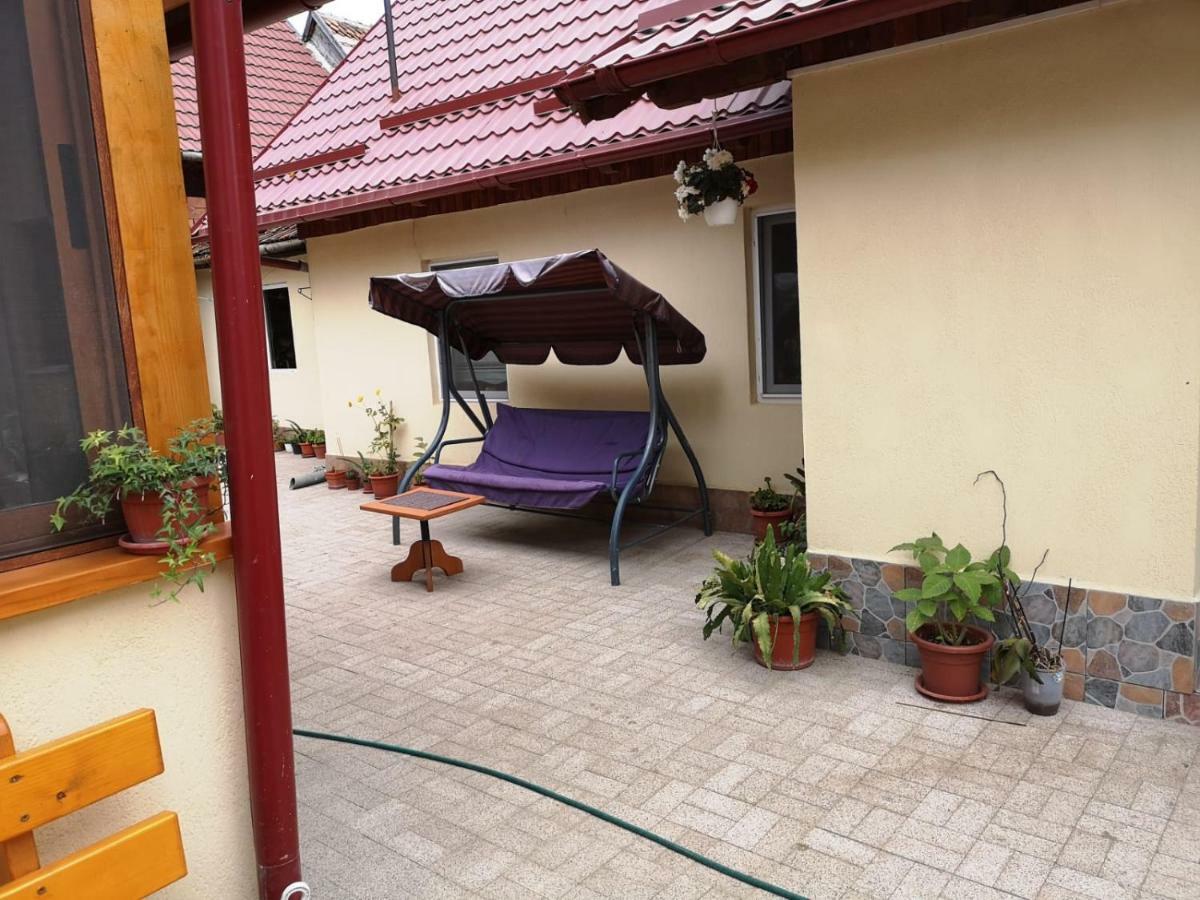 Casa Piatra Craiului Hotell Zărneşti Eksteriør bilde